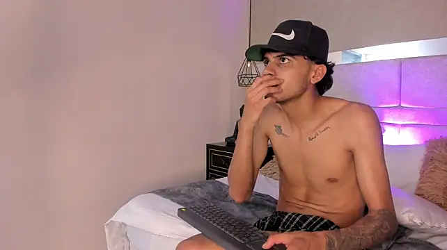 IvanJackson Live XXX-Chat