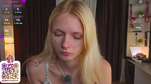 helly_hoffn Live XXX chat