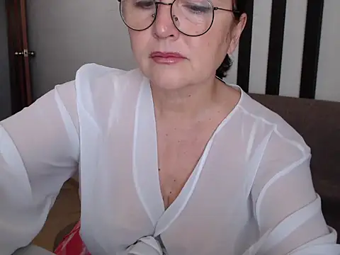 Alma44 – Naživo XXX chat