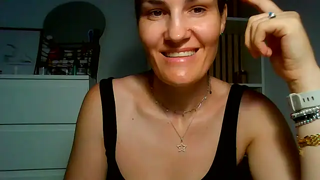 Ms-Lust1-'s Live XXX Chat