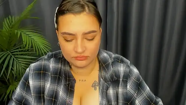 Chat XXX en directo de NikkiSummer