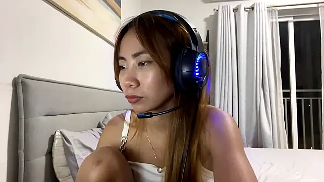 Chat +18 de PiaSwida ao vivo