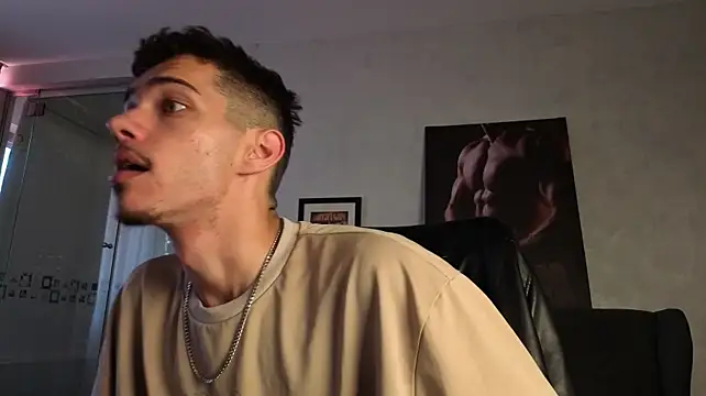XXX chat uživo modela KaydenDrew