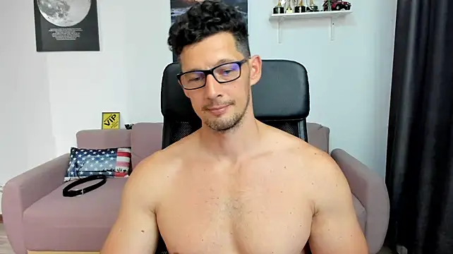 BrutusK08 Chat XXX in diretta
