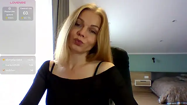 Tina5394's Live XXX Chat