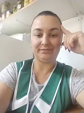 PolarLights35's Live XXX Chat