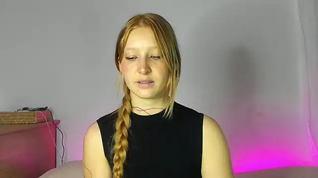 Živý XXX chat FoxieKiss