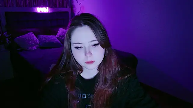 AliceFervent Chat XXX live