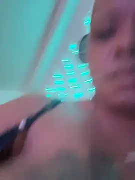 צ'אט XXX בשידור חי של BIGCUMSHOW35