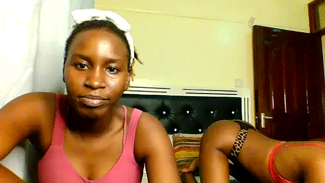 Luxelle Chat XXX in diretta