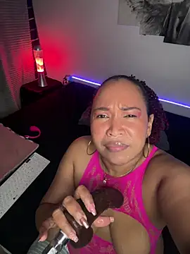 Chat +18 de debboraWagner ao vivo