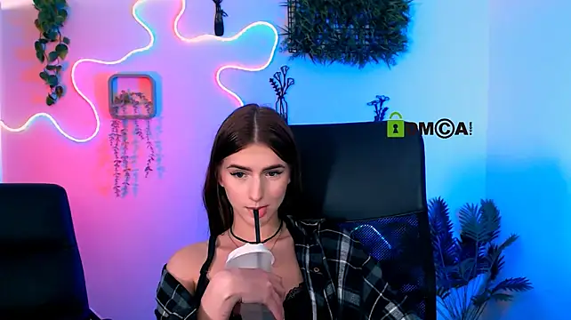 lisa_dark_ Adlı Modelin Canlı XXX Sohbeti