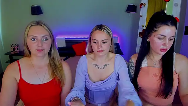 MagicEyess' Live XXX Chat