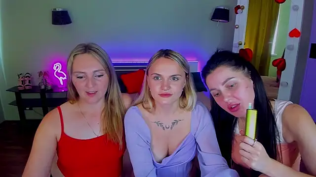 MagicEyess Adlı Modelin Canlı XXX Sohbeti
