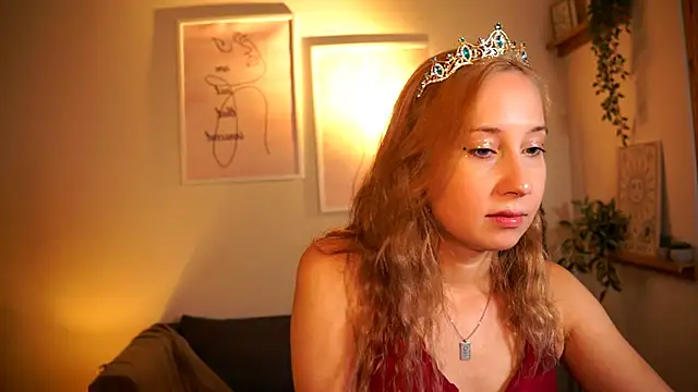 Enchantyy Adlı Modelin Canlı XXX Sohbeti
