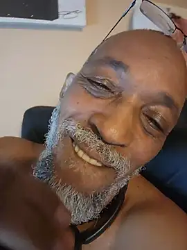 Lonelynudist59 webkamerás műsora