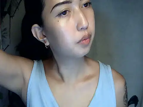 XXX chat uživo modela XXnaughty_08XX