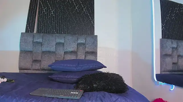 Liamsubtle01 Adlı Modelin Canlı XXX Sohbeti
