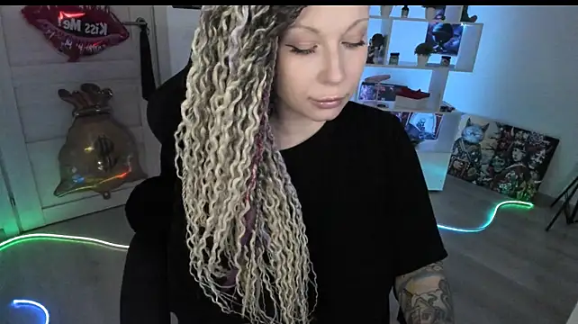 Chat XXX en directo de HoneySallyMoore