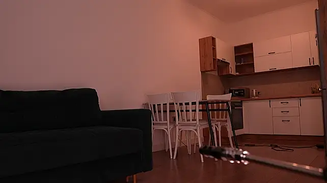 sharlin_13's Live XXX Chat