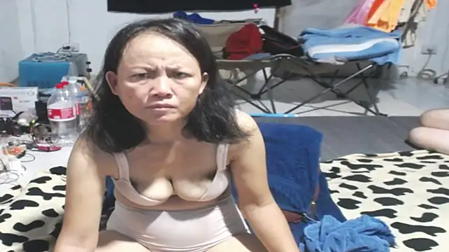 1CuteAndSexy69のライブXXXチャット