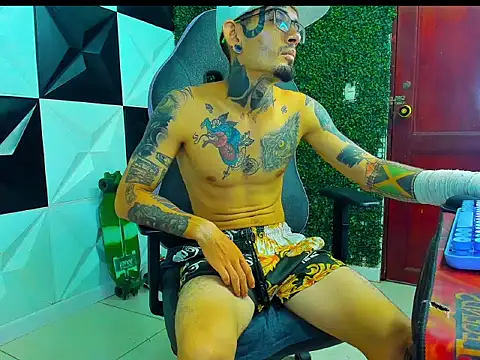 Živý XXX chat Boy_tatto77