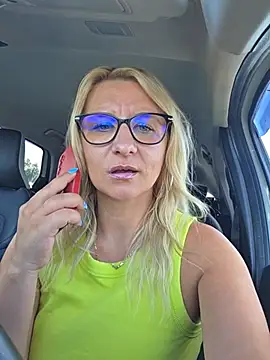 KaylinJan Live XXX-chat