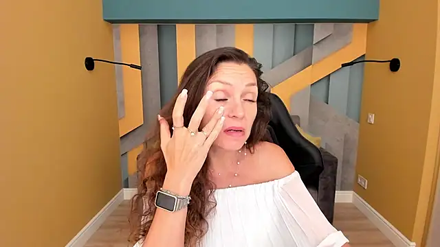 EllaLong live XXX chat
