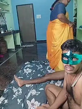 Hotviyaja-sexy Pertunjukan Webcam