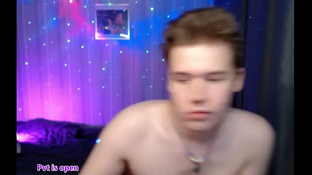 Sheldon_music élő XXX-chatje