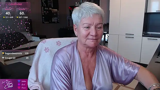 Онлайн чат XXX roxana_brooks