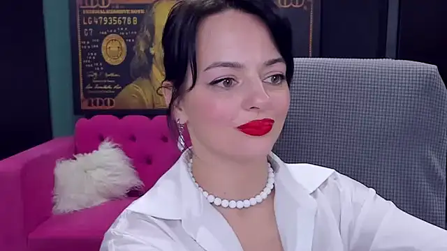 BellaRowan Chat XXX in diretta