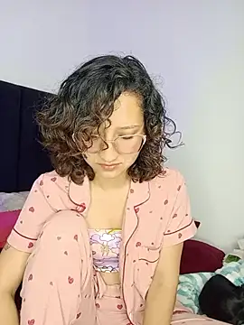 Chat XXX en directo de JustVeroo_