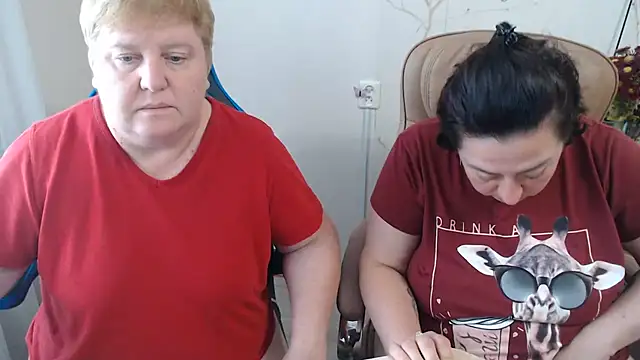 Lindy-Jeanie élő XXX-chatje