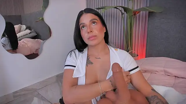 emelie_89's Live XXX Chat