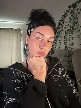 Chat +18 de Estherjizz ao vivo