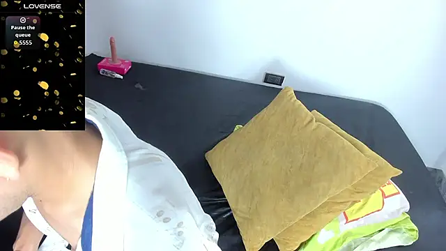 Benjamin_Buster's Live XXX Chat