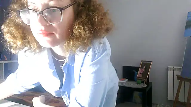 Alice_newhome's Live XXX Chat