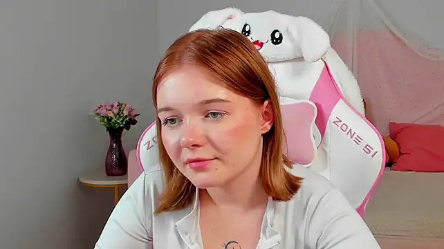ElinaVale's Live XXX Chat