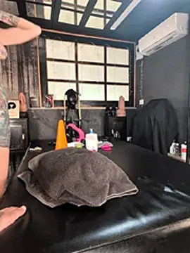 XXX chat uživo modela DarkDea