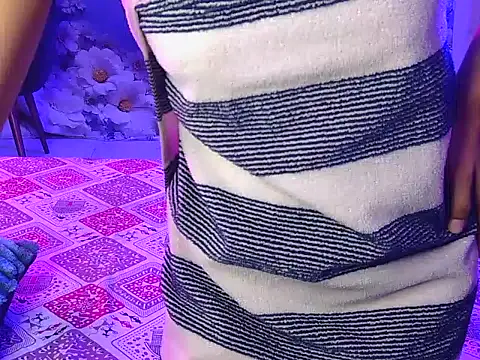 Yours-Zoya – Live XXX-chat