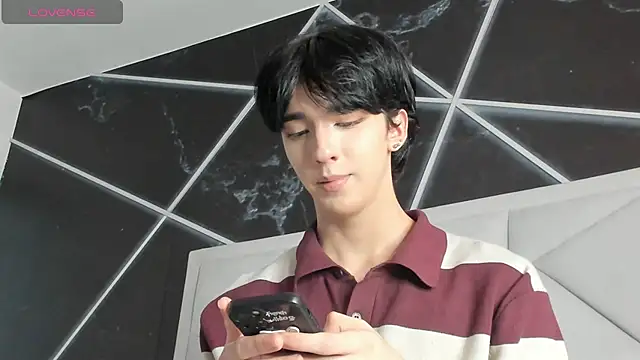 แชท XXX สดของ AerumChae