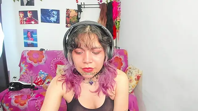 VaioletUwU Live XXX-chat