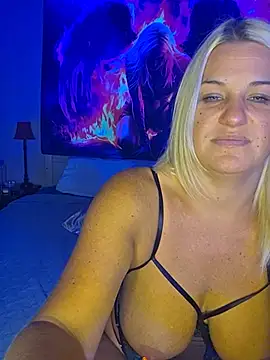 LadyB07 Chat XXX in diretta