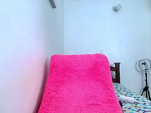 Онлайн чат XXX anaboobs