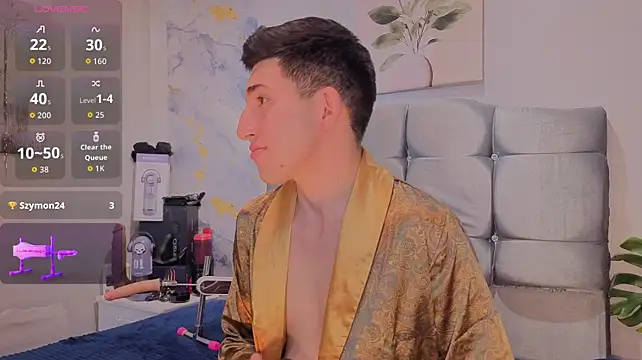 Un_Sluttyy Adlı Modelin Canlı XXX Sohbeti