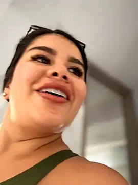 Issane_Peru – Naživo XXX chat