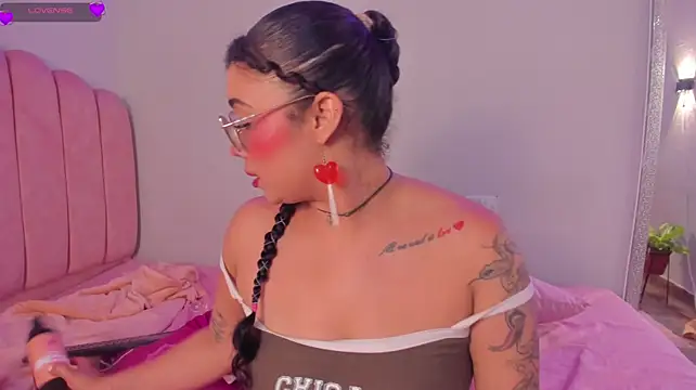 antonelllepiercee – Naživo XXX chat