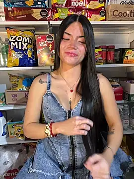 PamelaJonsom_ Chat XXX live
