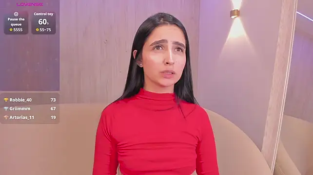 Онлайн чат XXX MiaLiore_